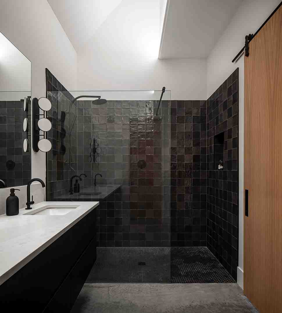Gallery Picture 18