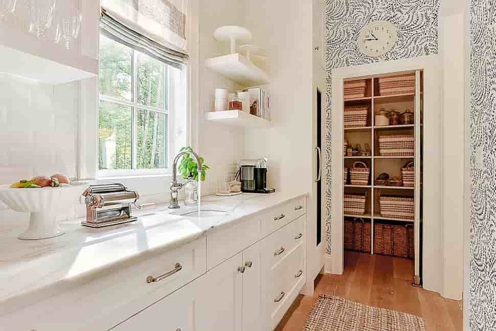Gallery Picture 16