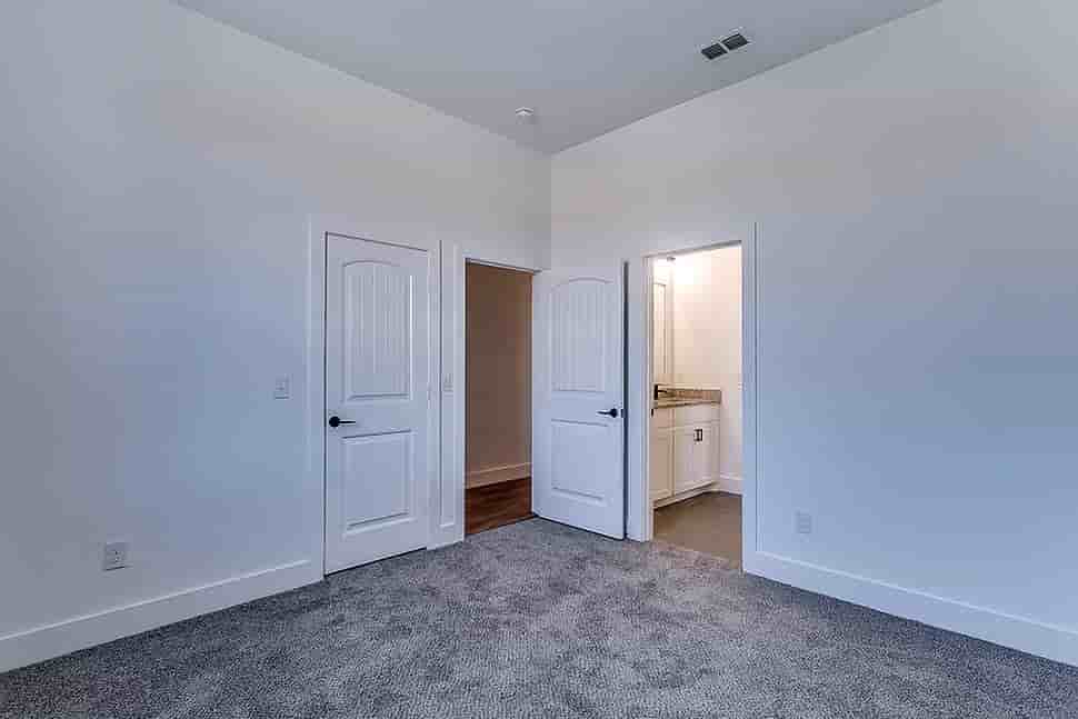 Gallery Picture 17