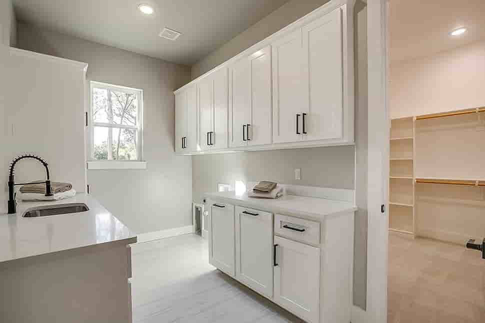 Gallery Picture 19