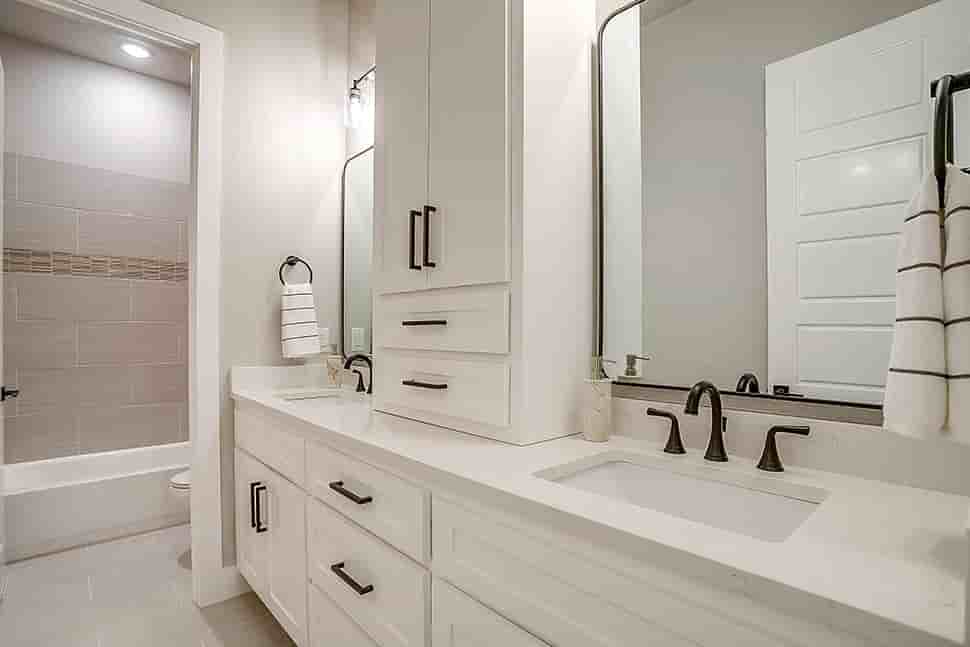 Gallery Picture 32