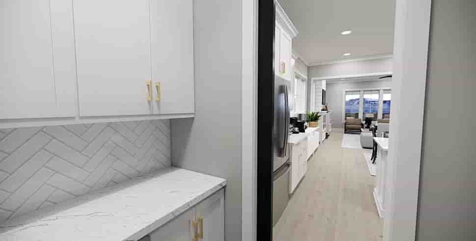 Gallery Picture 12