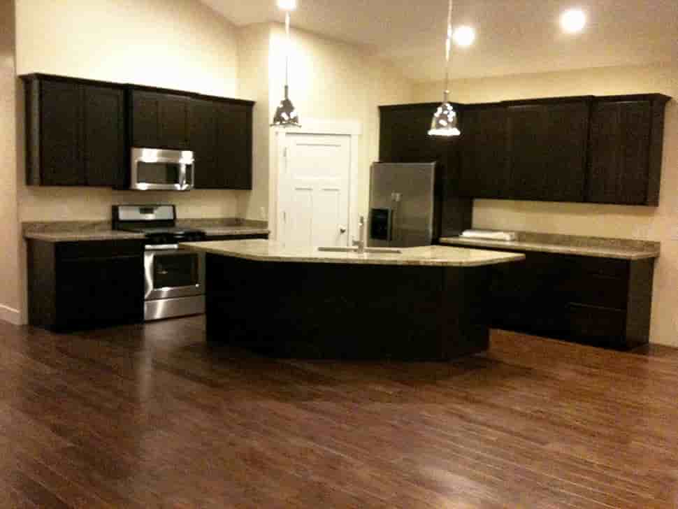 Gallery Picture 32