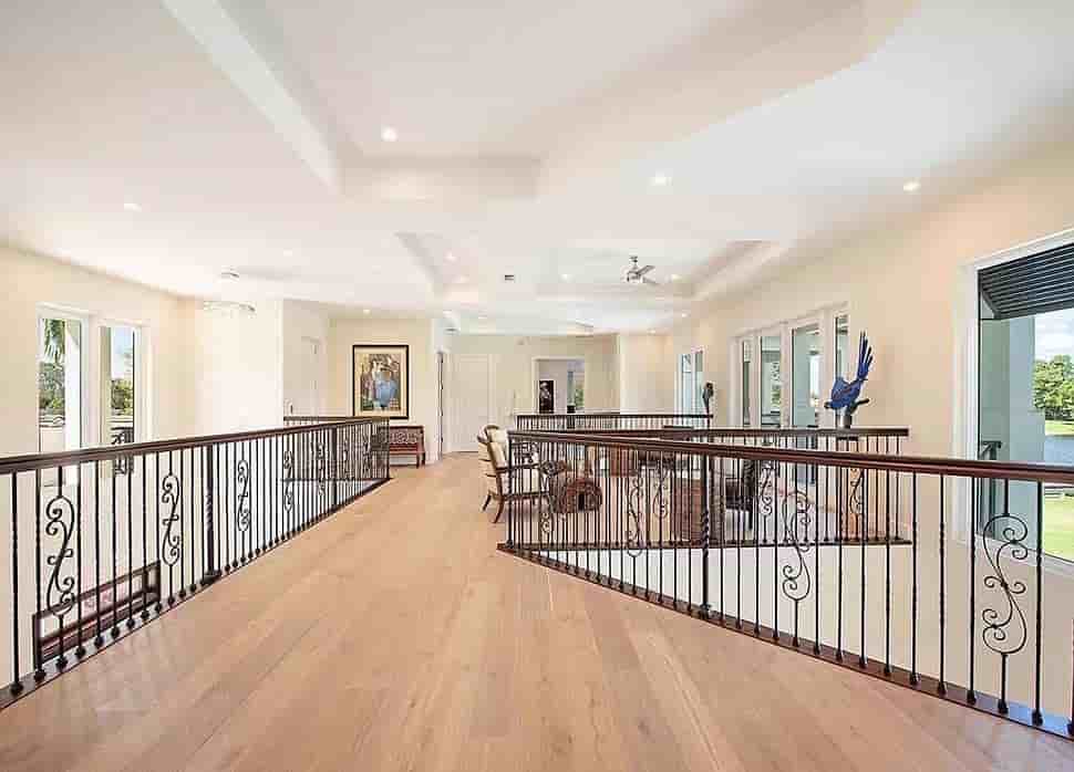 Gallery Picture 8