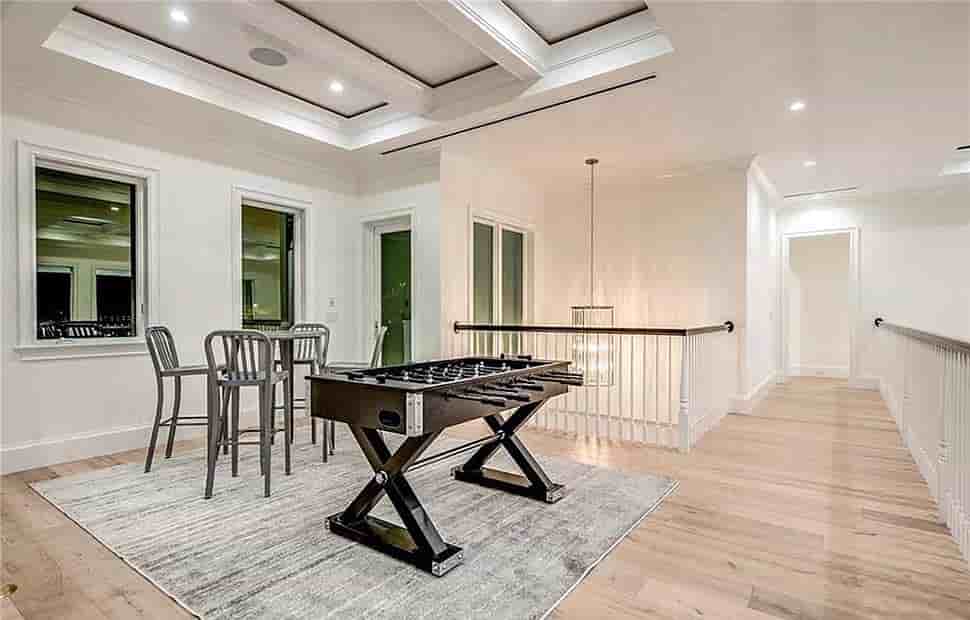 Gallery Picture 15