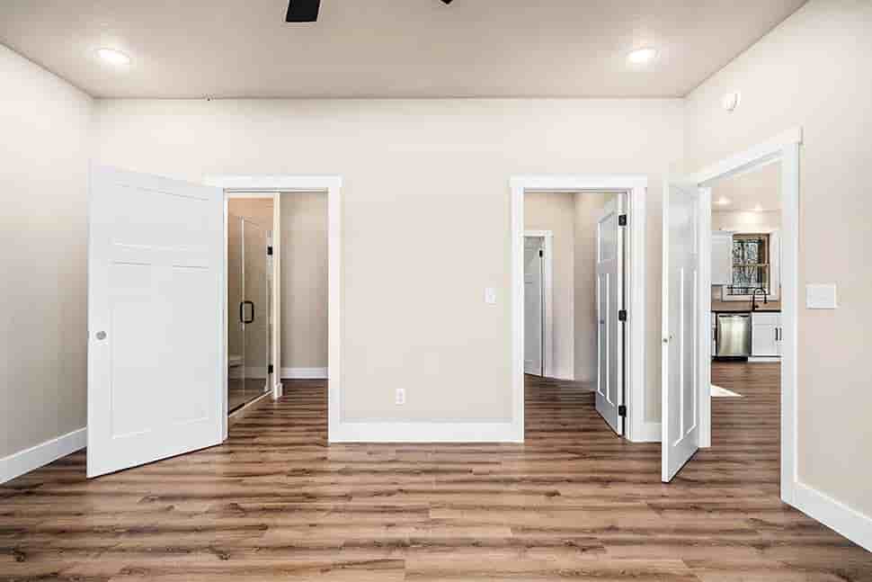 Gallery Picture 16