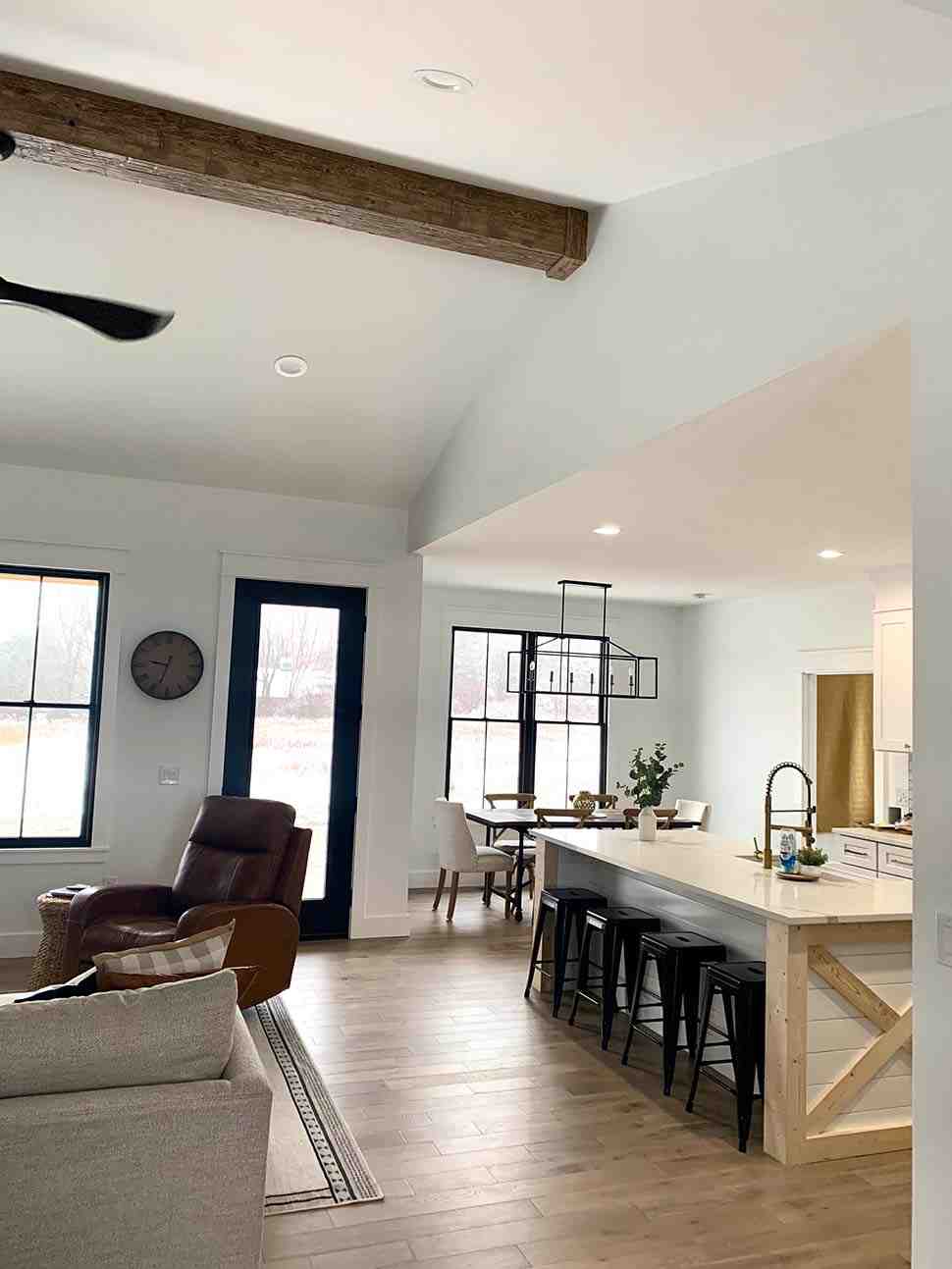 Gallery Picture 16