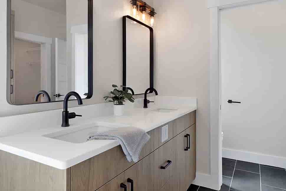 Gallery Picture 32