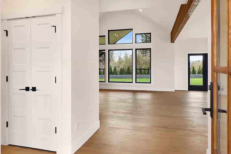 Gallery Picture 9