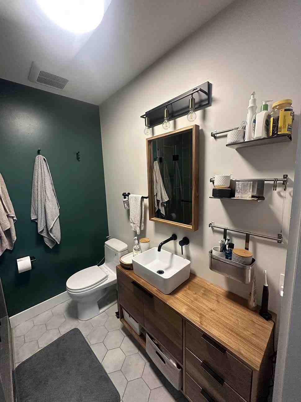 Gallery Picture 16