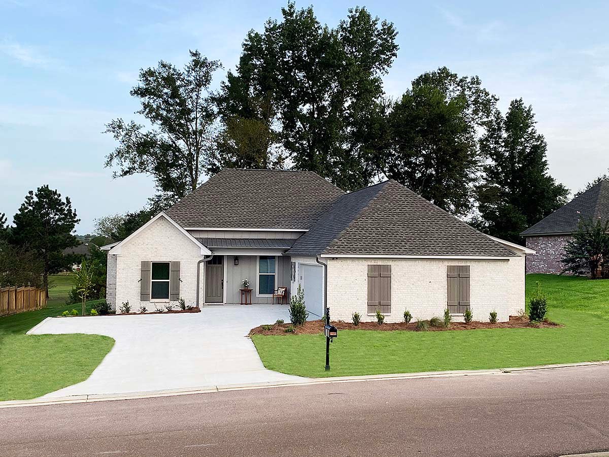 House Plan 74664 Elevation