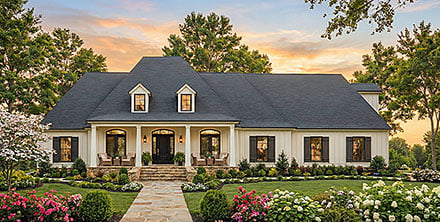 European Ranch Traditional Elevation of Plan 102098