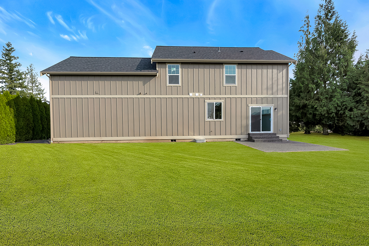 Contemporary Farmhouse Rear Elevation of Plan 40935