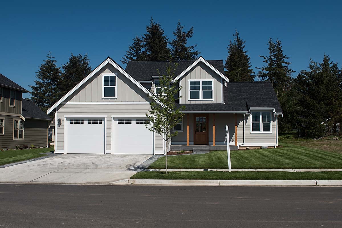 Contemporary, Farmhouse Plan with 2162 Sq. Ft., 3 Bedrooms, 3 Bathrooms, 2 Car Garage Elevation