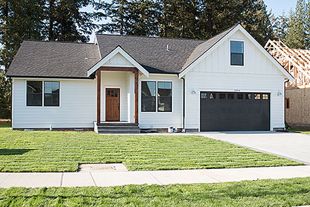 Craftsman Traditional Elevation of Plan 40949