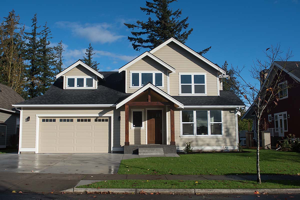 Craftsman Plan with 2460 Sq. Ft., 4 Bedrooms, 3 Bathrooms, 2 Car Garage Elevation