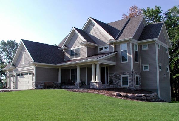 Traditional Plan with 3156 Sq. Ft., 4 Bedrooms, 4 Bathrooms, 3 Car Garage Picture 2