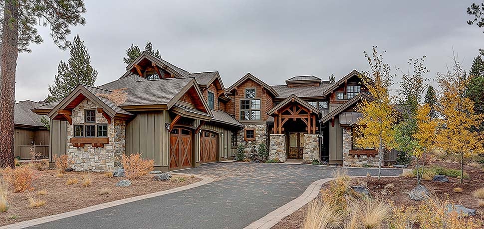 Craftsman Plan with 4964 Sq. Ft., 5 Bedrooms, 6 Bathrooms, 3 Car Garage Elevation