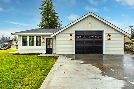 One-Story Ranch Traditional Elevation of Plan 43649