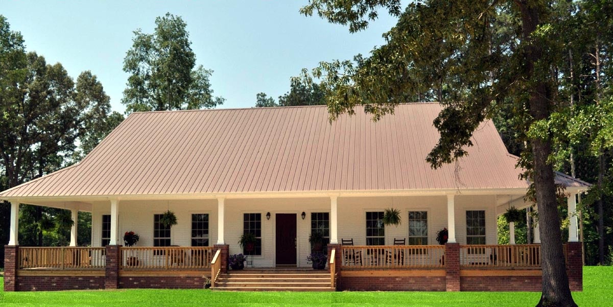 Country, Southern Plan with 1901 Sq. Ft., 3 Bedrooms, 2 Bathrooms Picture 2