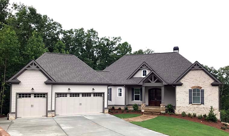 Cottage, Country, Craftsman, Traditional Plan with 3041 Sq. Ft., 4 Bedrooms, 4 Bathrooms, 3 Car Garage Elevation