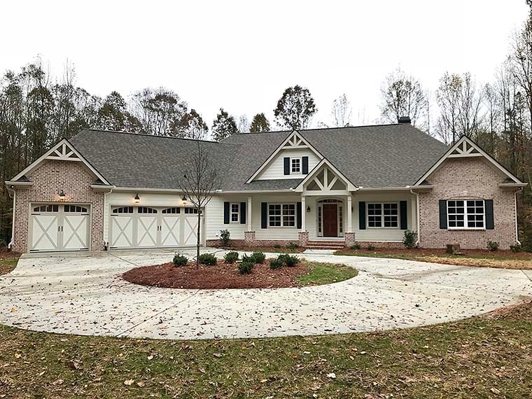 Country, Craftsman, Southern Plan with 2834 Sq. Ft., 4 Bedrooms, 3 Bathrooms, 3 Car Garage Elevation