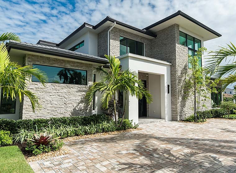 Coastal, Contemporary, Florida, Mediterranean Plan with 4350 Sq. Ft., 4 Bedrooms, 5 Bathrooms, 3 Car Garage Picture 3