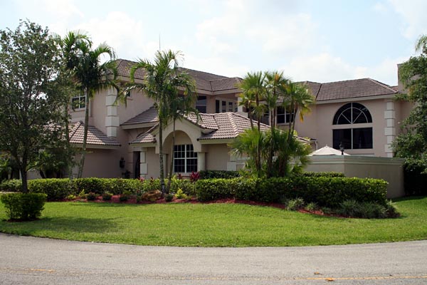 Florida Plan with 5388 Sq. Ft., 6 Bedrooms, 6 Bathrooms, 3 Car Garage Picture 4