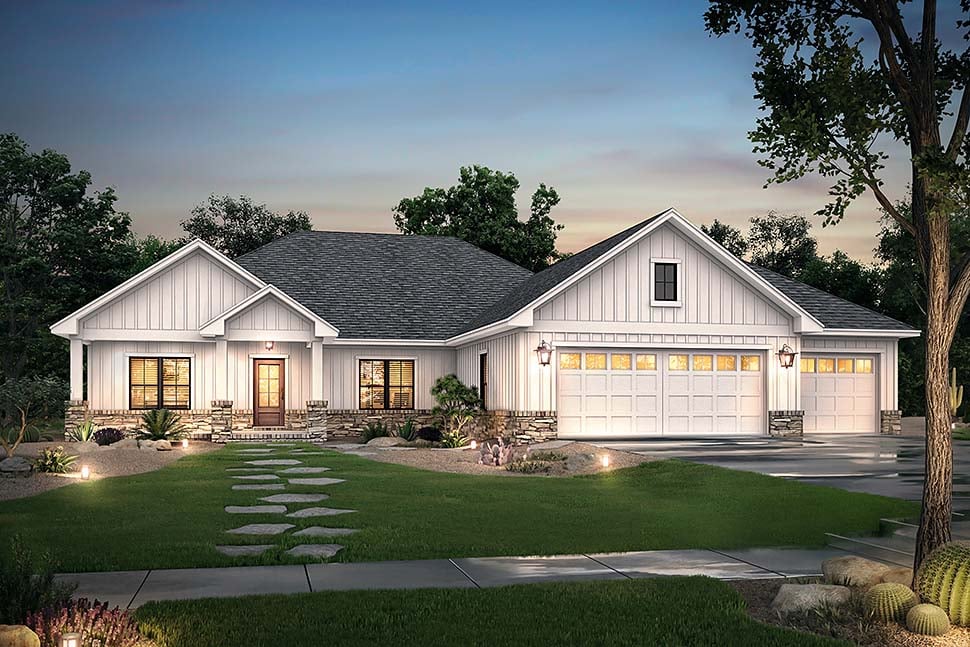 Craftsman, Farmhouse, Ranch Plan with 2230 Sq. Ft., 3 Bedrooms, 3 Bathrooms, 3 Car Garage Picture 5