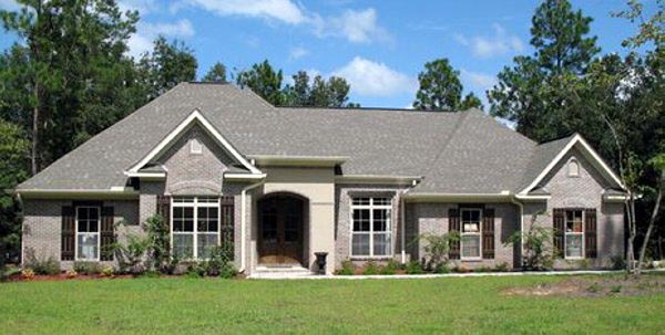 European, French Country, Traditional Plan with 2369 Sq. Ft., 3 Bedrooms, 3 Bathrooms, 2 Car Garage Picture 2