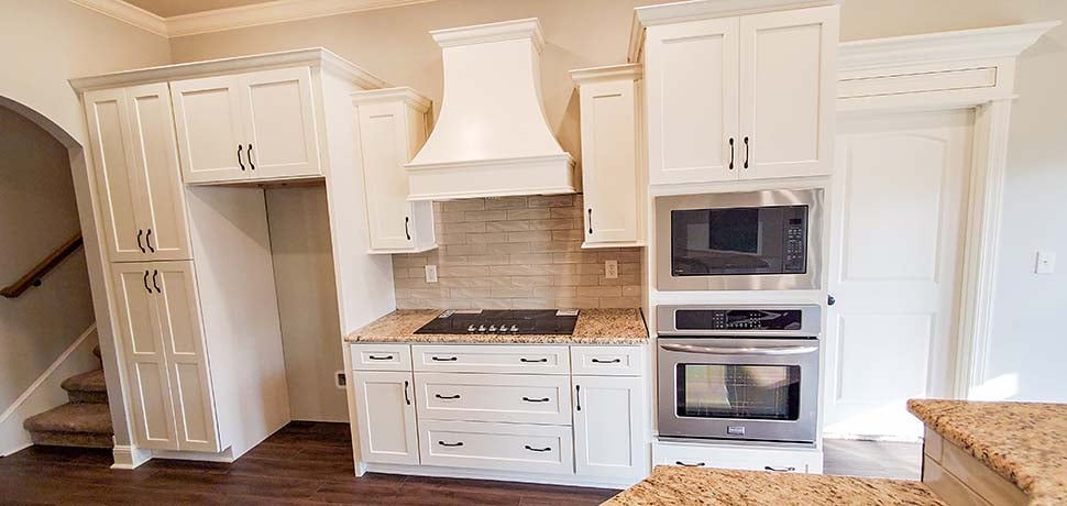 Traditional Plan with 2094 Sq. Ft., 4 Bedrooms, 2 Bathrooms, 2 Car Garage Picture 13