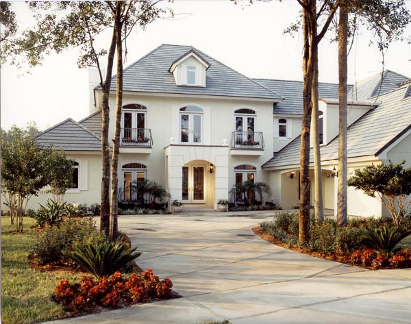 European, French Country Plan with 5268 Sq. Ft., 4 Bedrooms, 6 Bathrooms, 3 Car Garage Picture 15