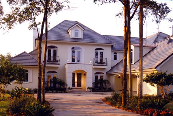 European, French Country Plan with 5268 Sq. Ft., 4 Bedrooms, 6 Bathrooms, 3 Car Garage Picture 7