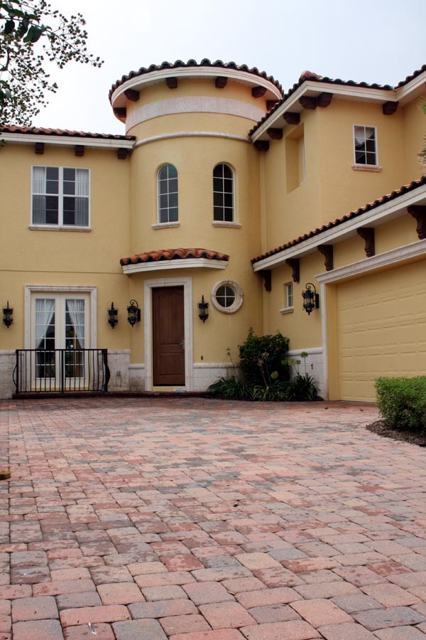 Florida, Mediterranean Plan with 3730 Sq. Ft., 4 Bedrooms, 5 Bathrooms, 2 Car Garage Picture 7