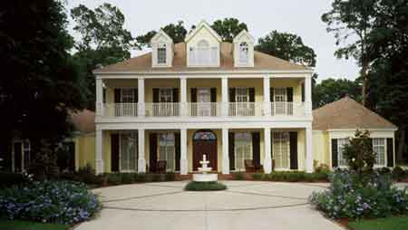 Colonial, Plantation, Southern Plan with 5474 Sq. Ft., 4 Bedrooms, 6 Bathrooms, 3 Car Garage Picture 2