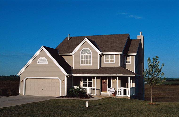 Traditional Plan with 1882 Sq. Ft., 3 Bedrooms, 3 Bathrooms, 2 Car Garage Picture 3