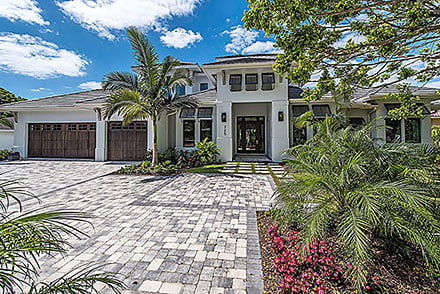 Coastal Contemporary Florida Elevation of Plan 71573