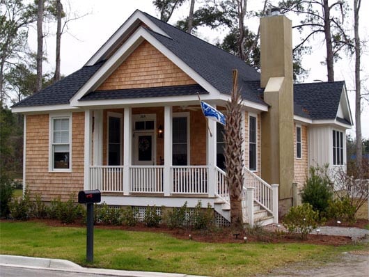 Historic, Southern Plan with 1490 Sq. Ft., 3 Bedrooms, 2 Bathrooms Picture 2