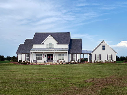 Country Farmhouse Traditional Elevation of Plan 74676
