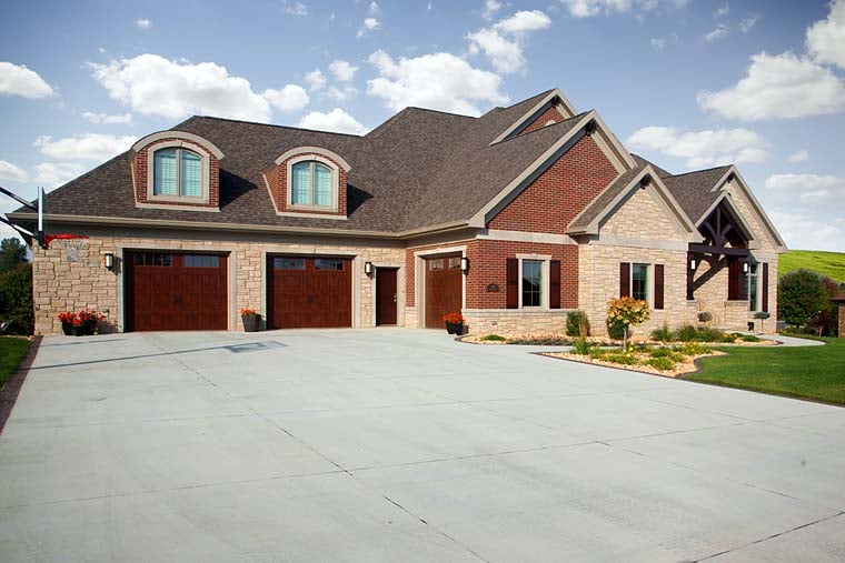 Traditional Plan with 4540 Sq. Ft., 4 Bedrooms, 4 Bathrooms, 3 Car Garage Elevation