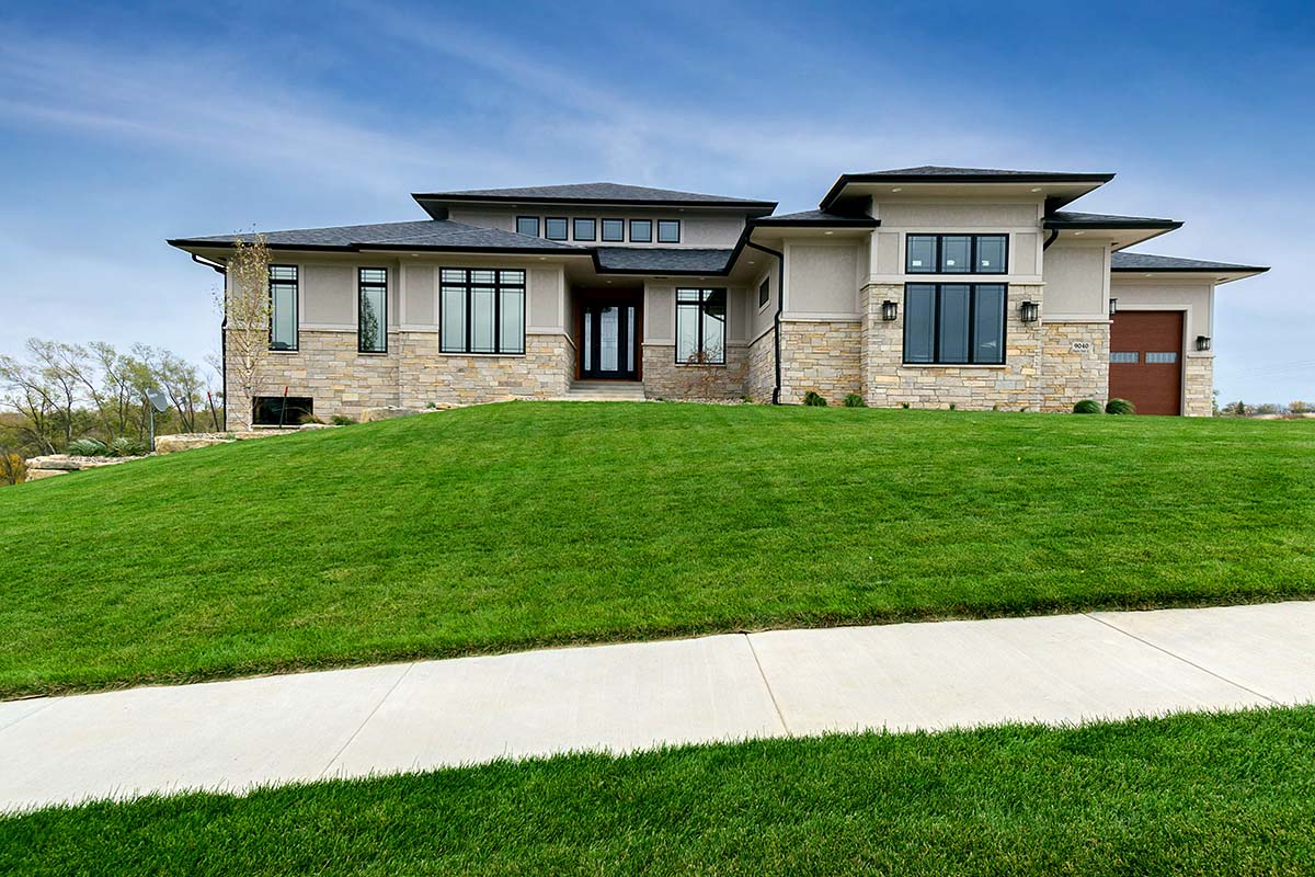 Contemporary, Prairie Style Plan with 4747 Sq. Ft., 4 Bedrooms, 5 Bathrooms, 4 Car Garage Elevation