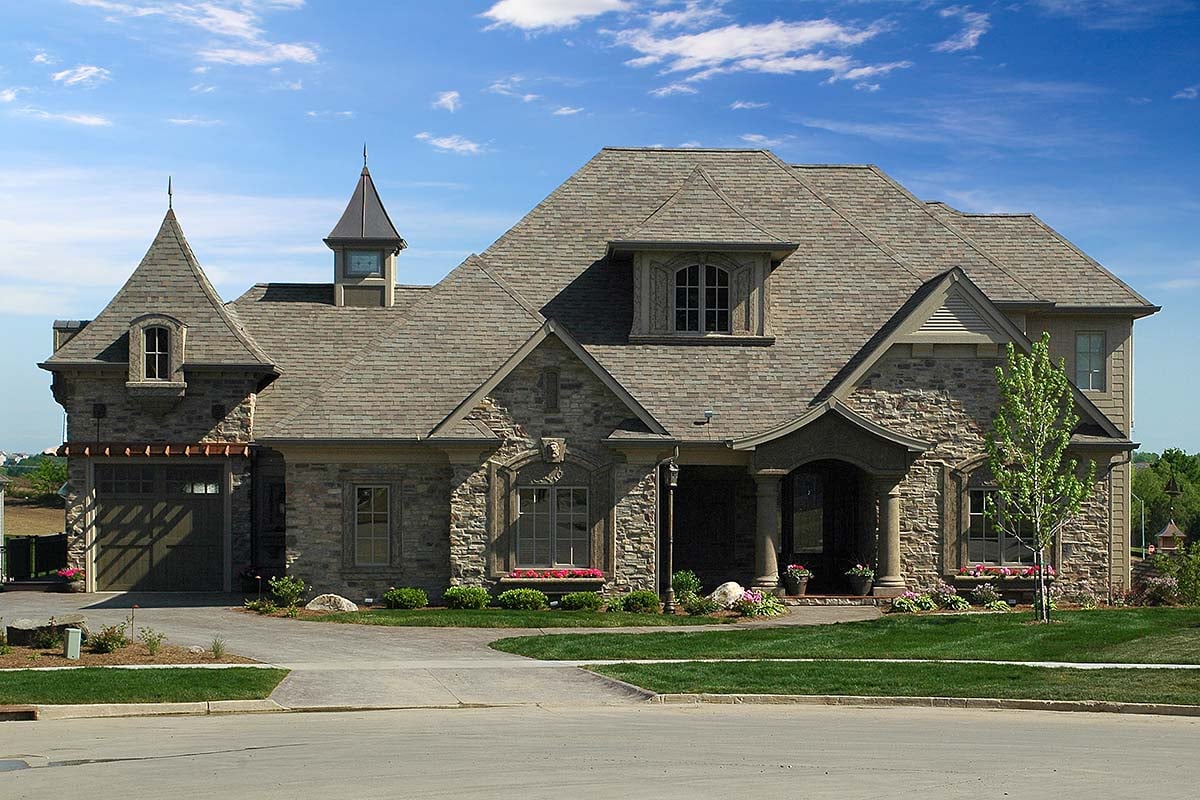 European, French Country, Tuscan Plan with 4557 Sq. Ft., 4 Bedrooms, 4 Bathrooms, 3 Car Garage Elevation