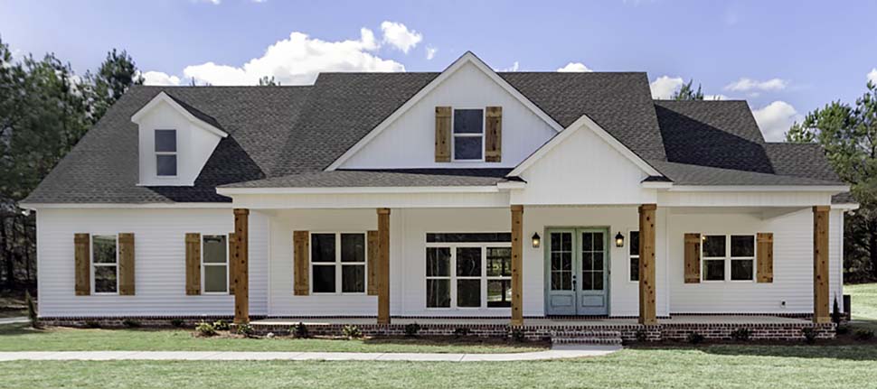 Bungalow, Country, Craftsman, Farmhouse, Traditional Plan with 2814 Sq. Ft., 4 Bedrooms, 3 Bathrooms, 2 Car Garage Elevation