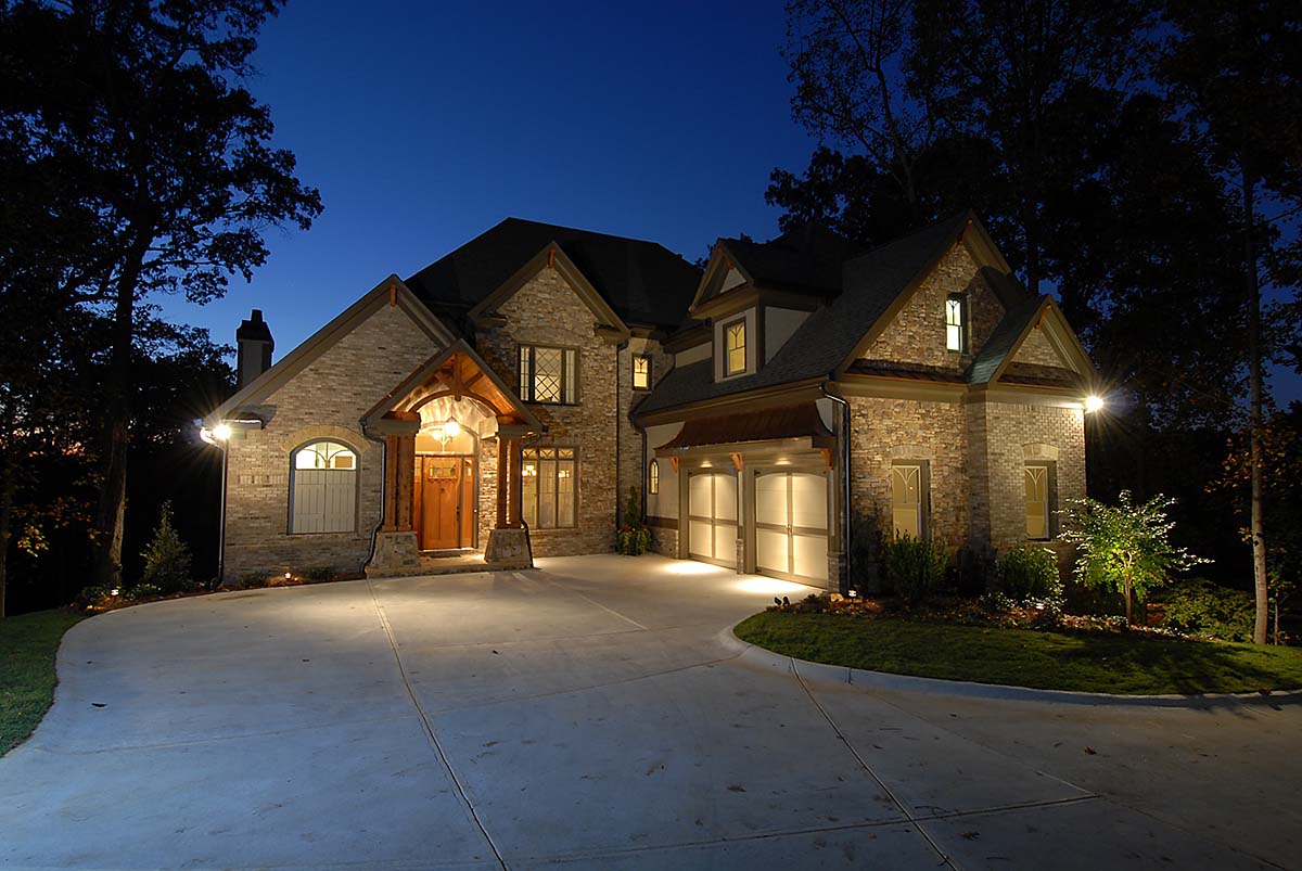 Craftsman, Traditional Plan with 3185 Sq. Ft., 4 Bedrooms, 3 Bathrooms, 2 Car Garage Elevation