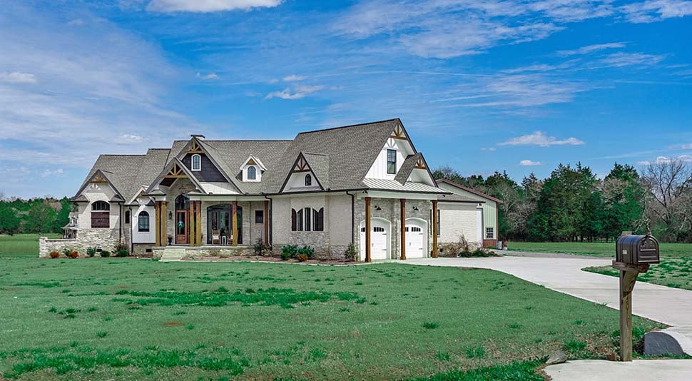 Craftsman, Farmhouse, New American Style, Southern Plan with 2797 Sq. Ft., 3 Bedrooms, 3 Bathrooms, 2 Car Garage Picture 4