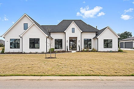 Farmhouse Traditional Elevation of Plan 80867