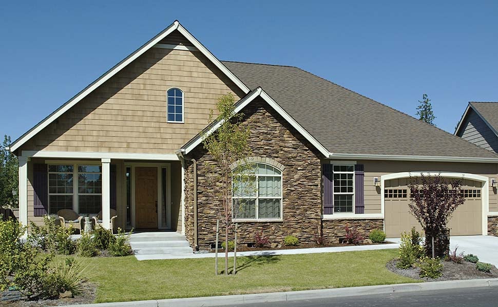 Craftsman, Ranch, Traditional Plan with 2013 Sq. Ft., 3 Bedrooms, 2 Bathrooms, 3 Car Garage Picture 3