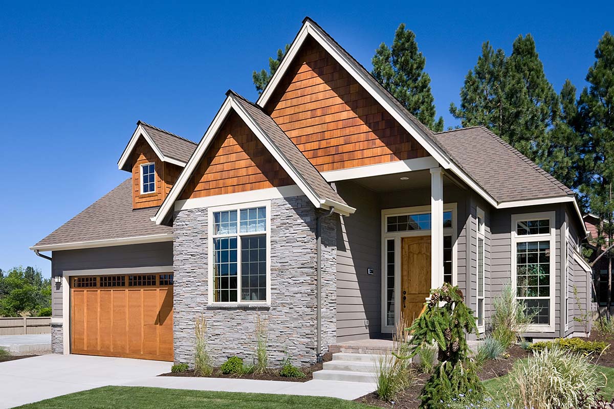 Craftsman, Traditional Plan with 2080 Sq. Ft., 3 Bedrooms, 3 Bathrooms, 2 Car Garage Elevation