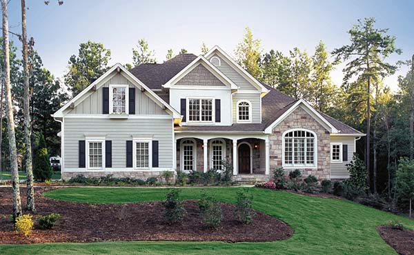 European, Traditional Plan with 3718 Sq. Ft., 4 Bedrooms, 4 Bathrooms, 3 Car Garage Picture 2