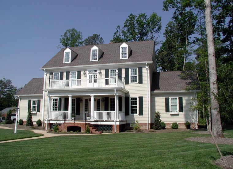 Colonial, Cottage, Country, Farmhouse, Traditional Plan with 3471 Sq. Ft., 4 Bedrooms, 4 Bathrooms, 2 Car Garage Picture 2